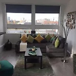 A Charming 3 Bedroom Apartment Fit For Your Stay