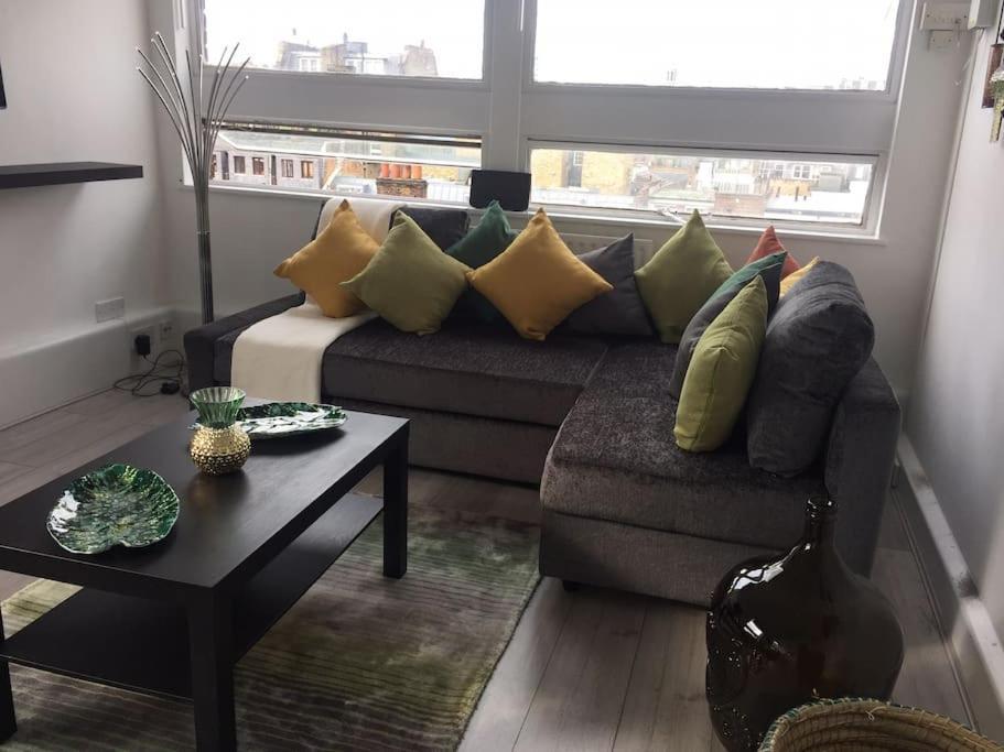 A Charming 3 Bedroom Fit For Your Appartamento *